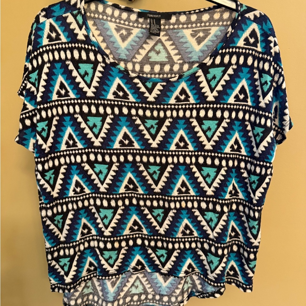 Forever 21 Blue Graphic Crop T-Shirt